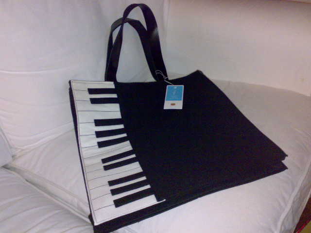 1190080551_0 1190080551_0